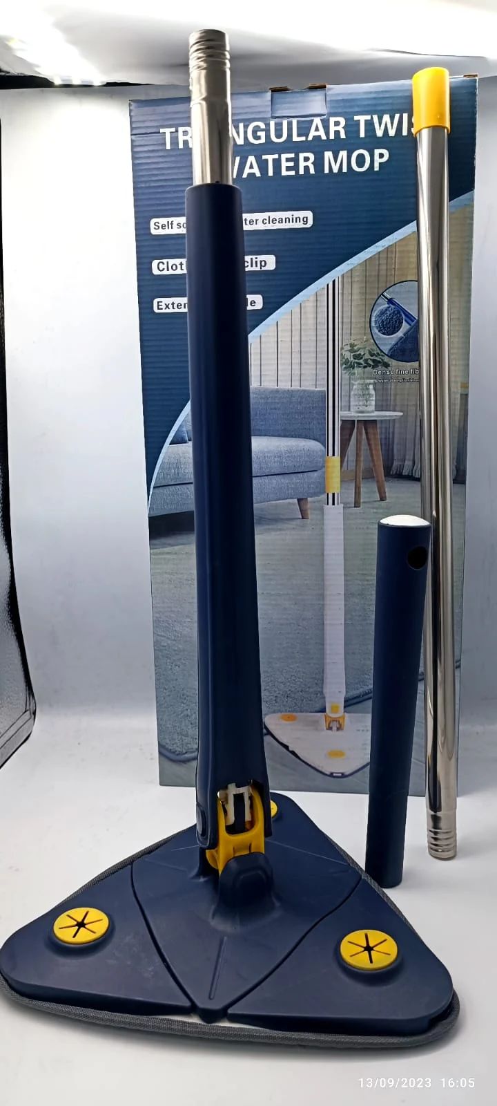 360° Triangular Twist Self-Wringing Floor Mop with Extendable Handle